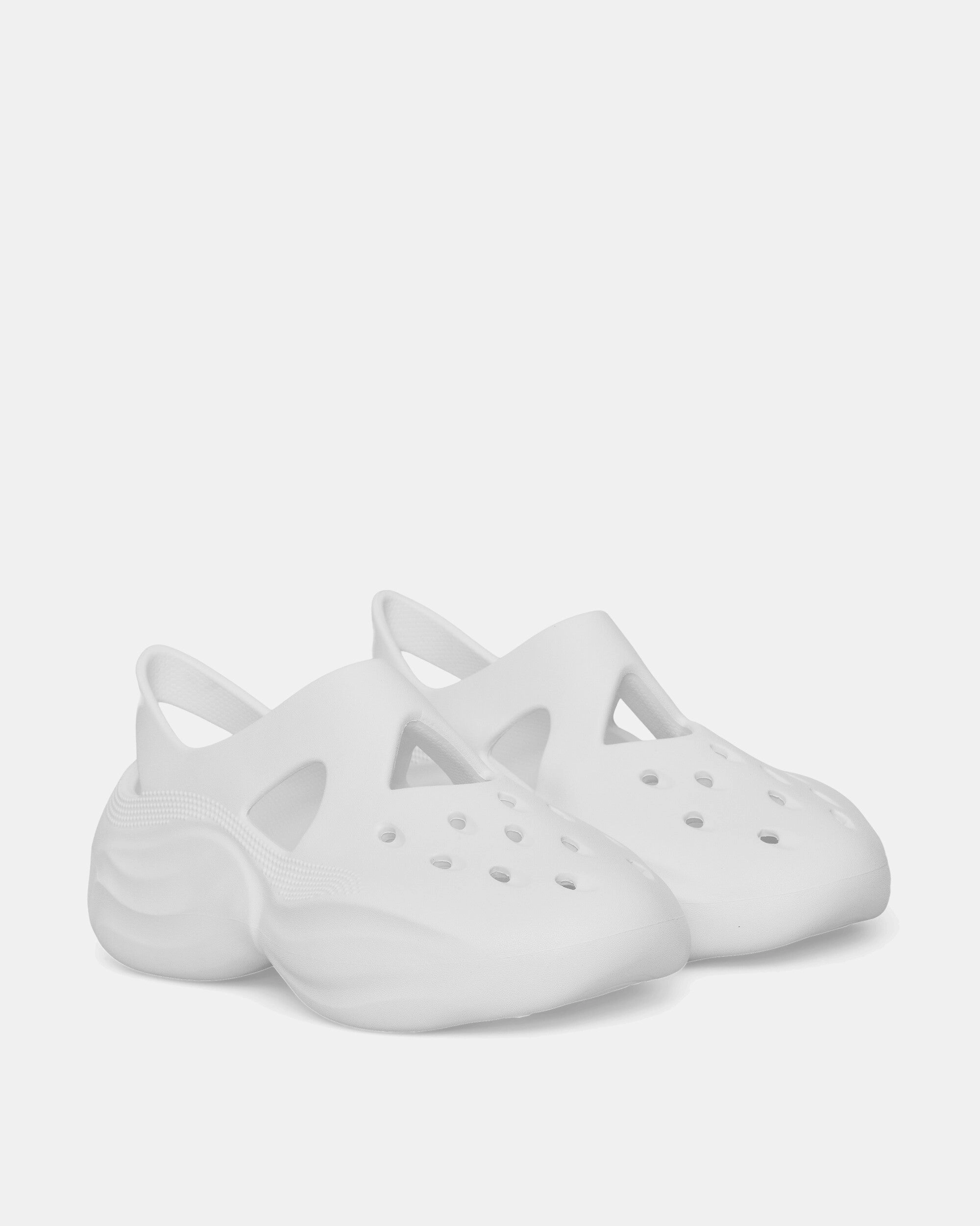 Dingyun Zhang Diffuser Clogs White Foam Comfort Clogs