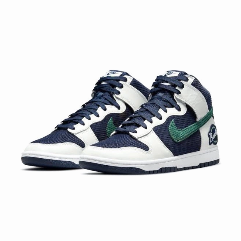 Dunk Hi Premium College Navy Noble Green Nike training shoes with flexible soles