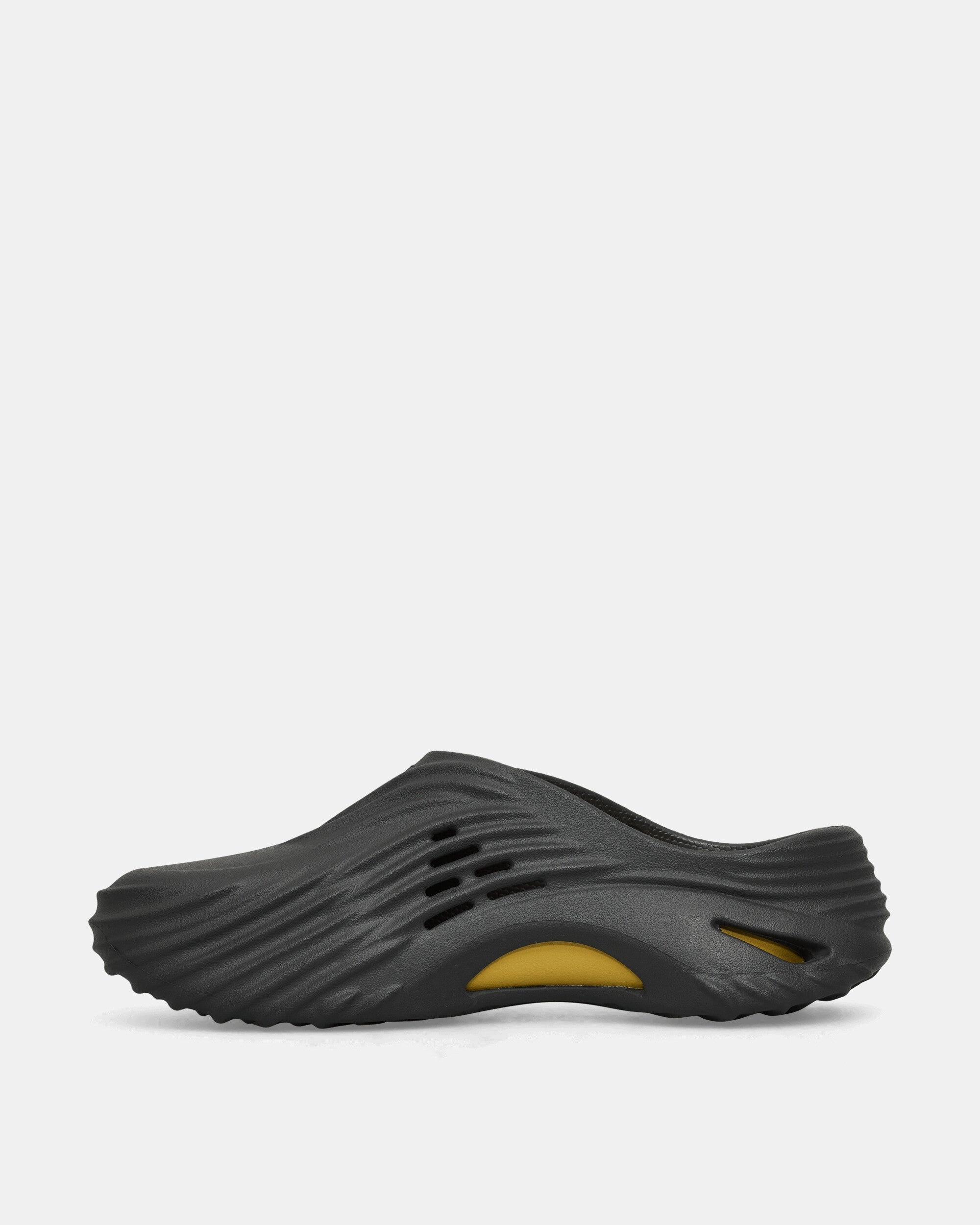 Echo Wave Mules Black Foam Comfort Clogs
