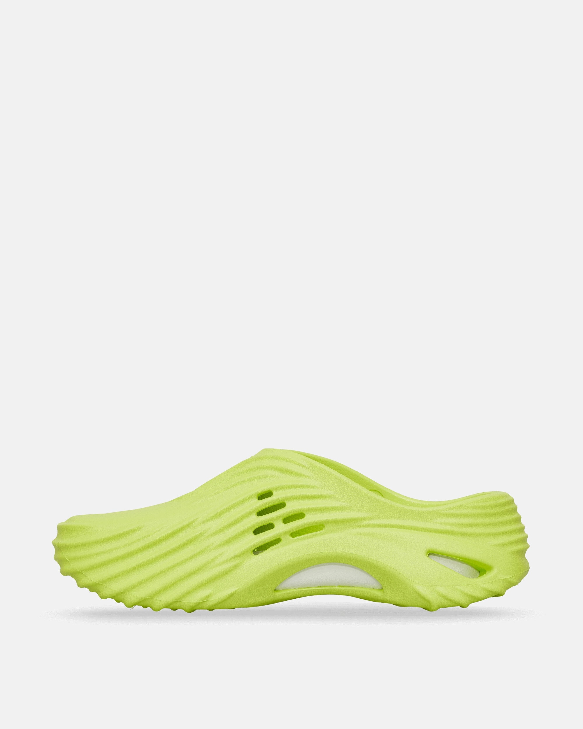 Echo Wave Mules Lime Punch Foam Comfort Clogs