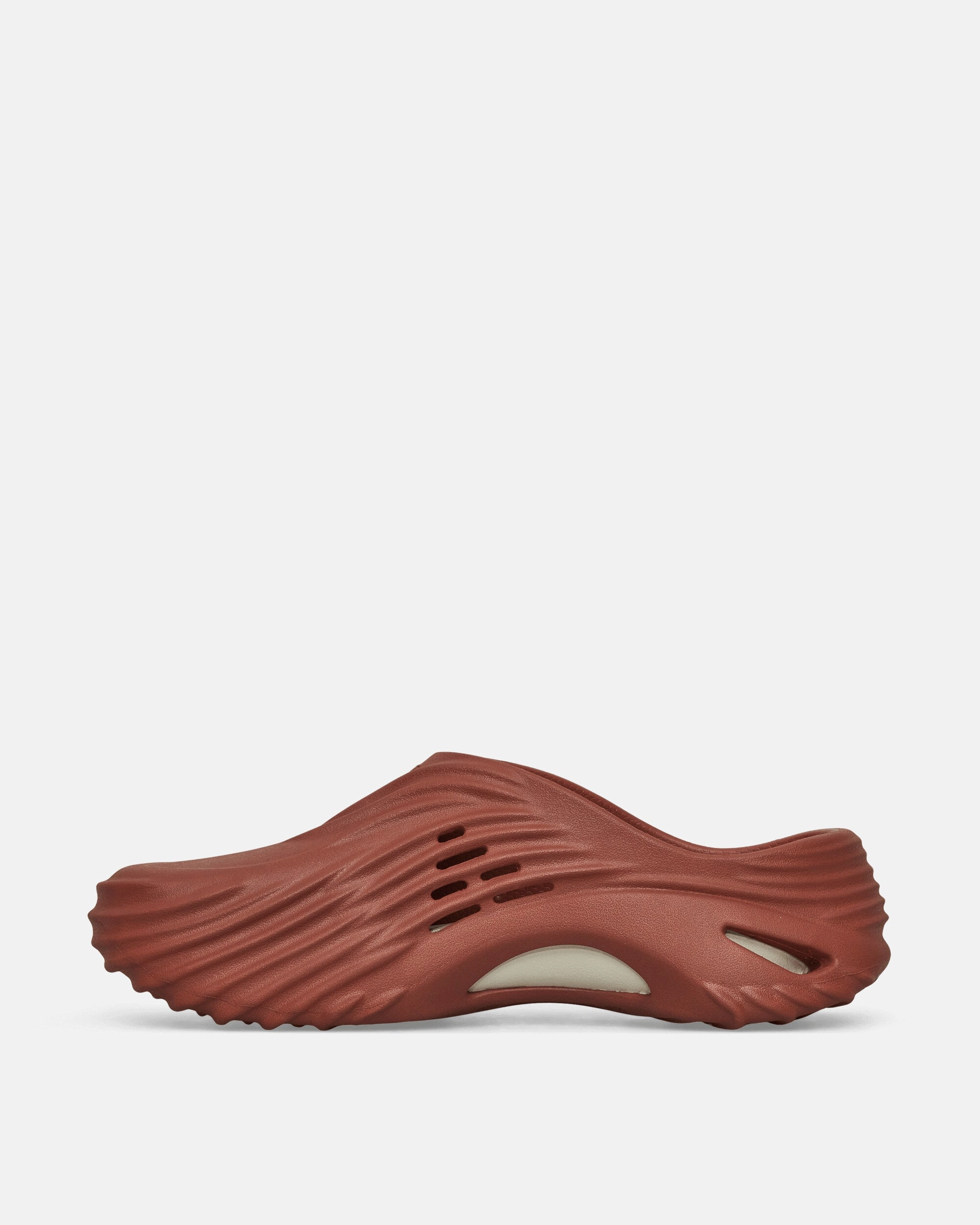 Echo Wave Mules Rust Foam Comfort Clogs