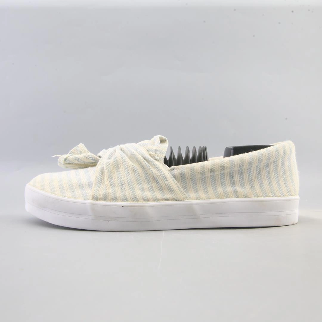 EVANS SHEILA 2 Vans retro-inspired footwear styles