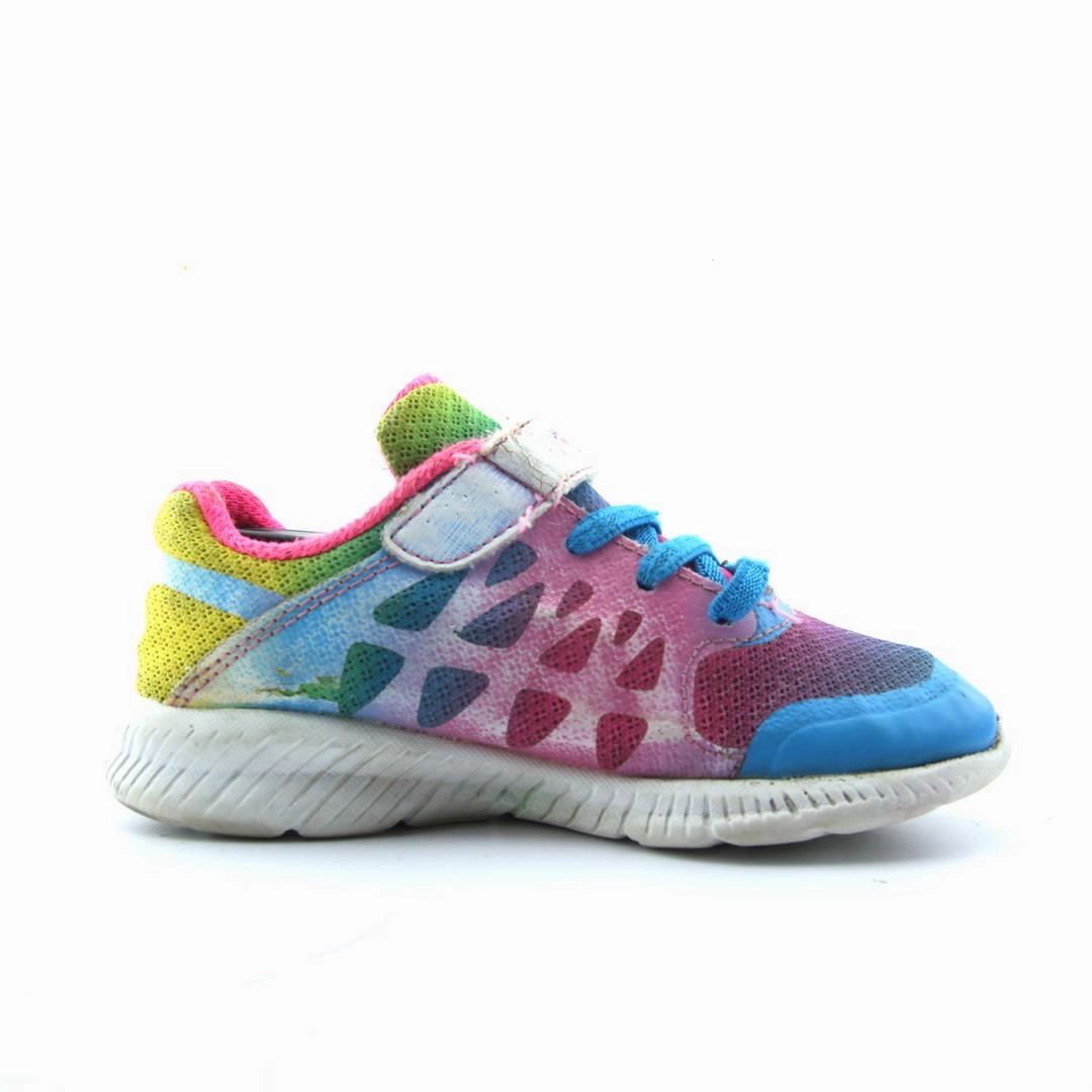FILA . Fila athletic shoe visuals