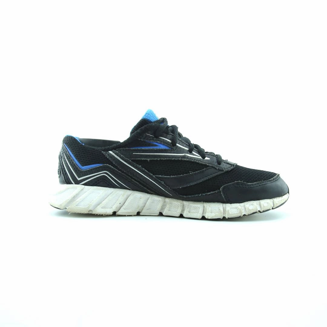 FILA . Fila athletic shoe visuals
