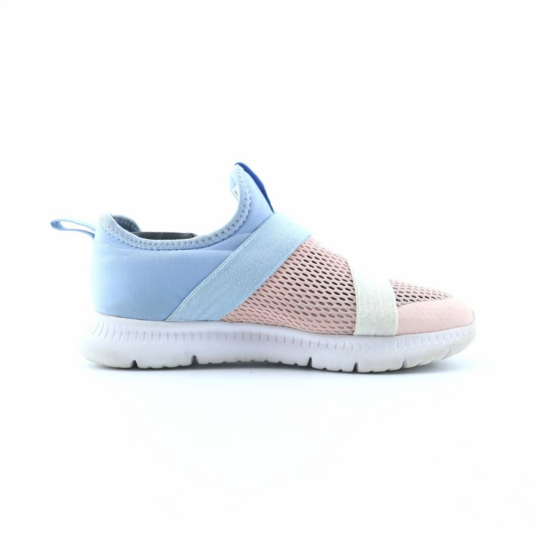 FILA . Fila athletic shoe visuals