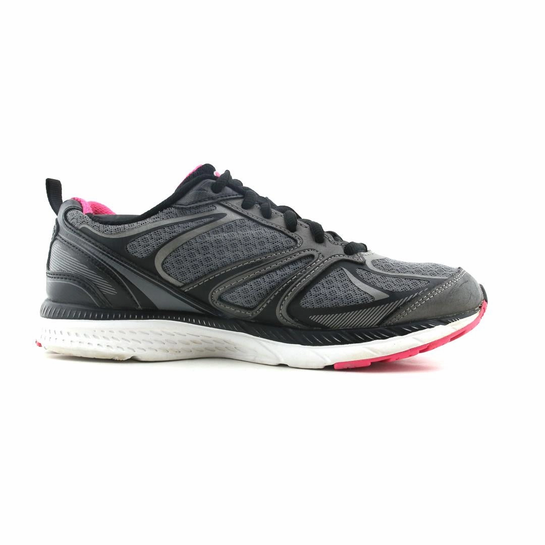 FILA . Fila athletic shoe visuals