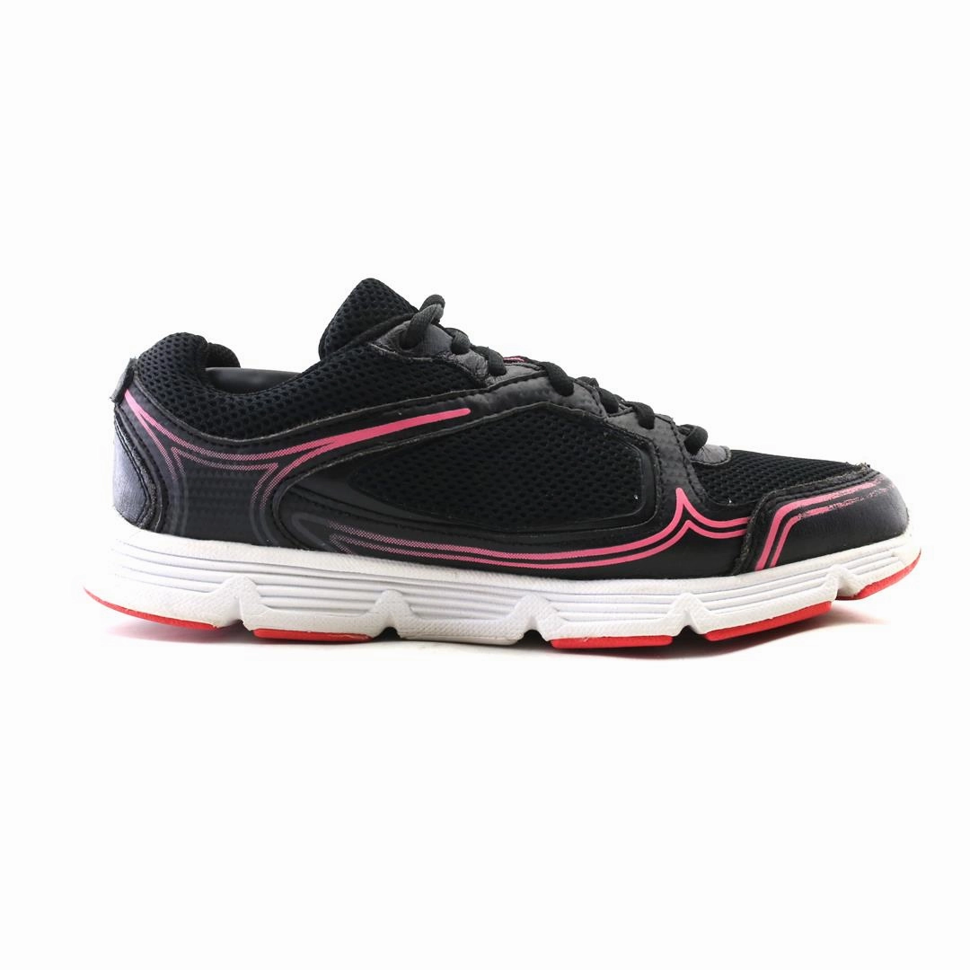 FILA . Fila athletic shoe visuals