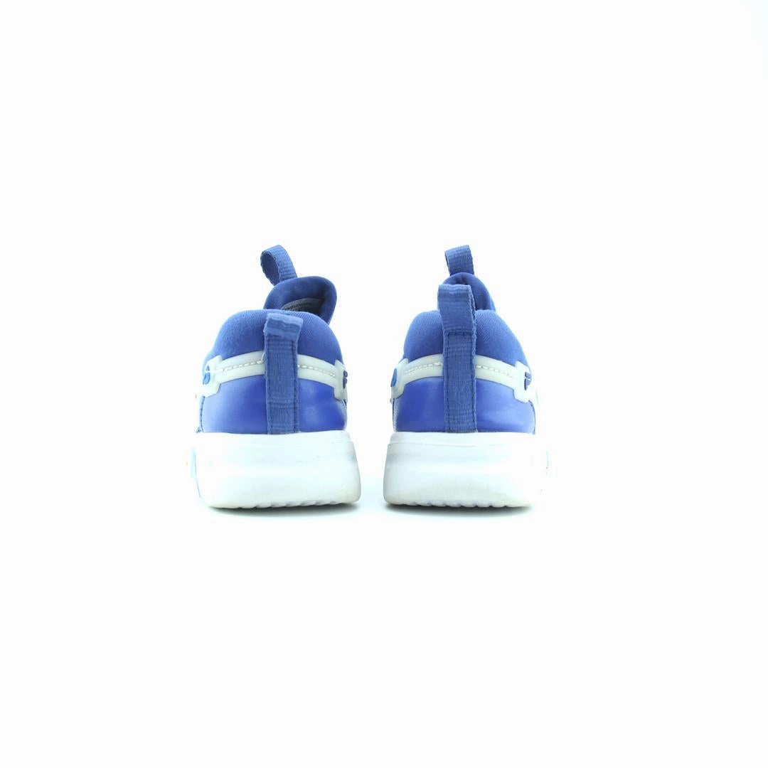 FILA . Fila athletic shoe visuals