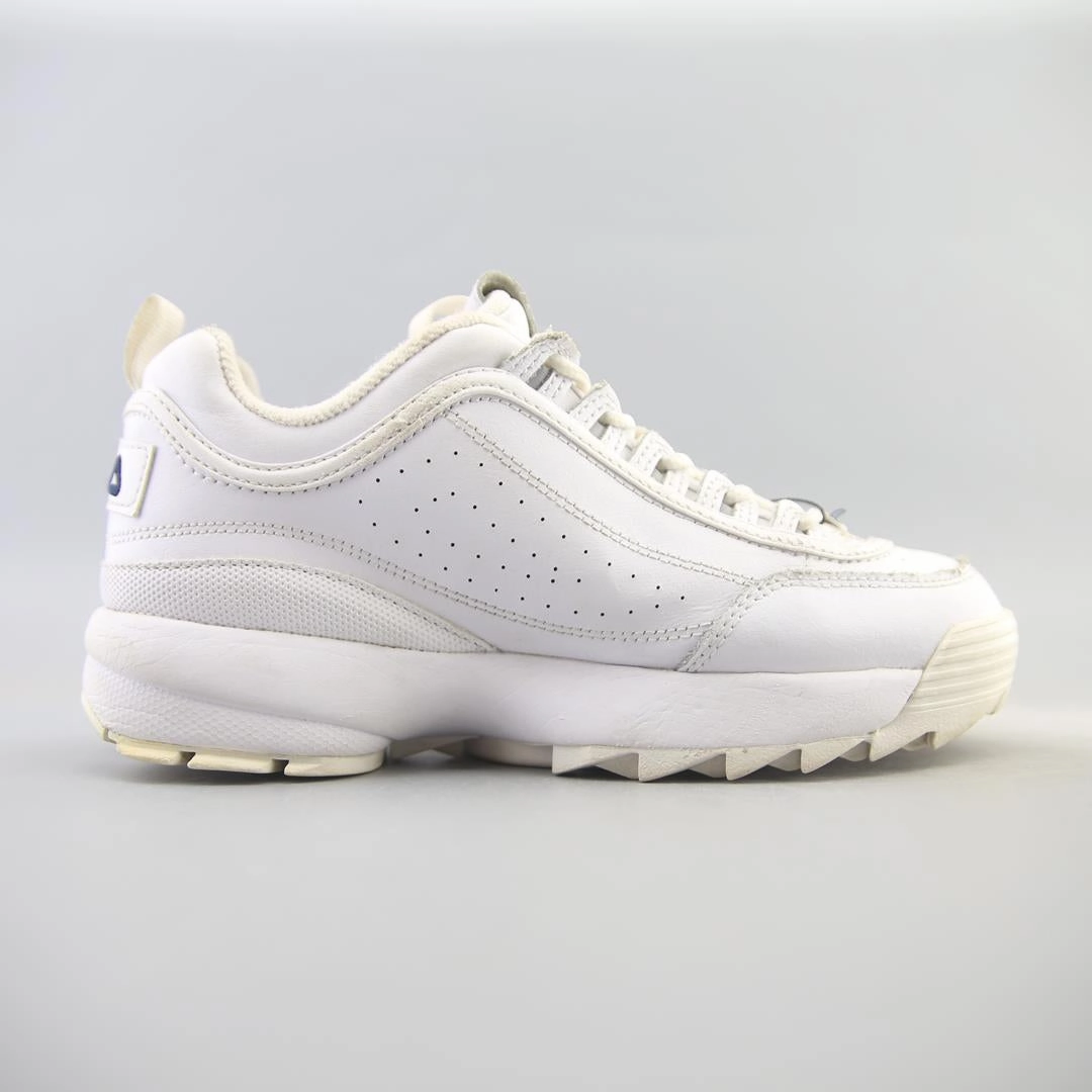 FILA DISRUPTOR 2 Fila athletic shoe visuals