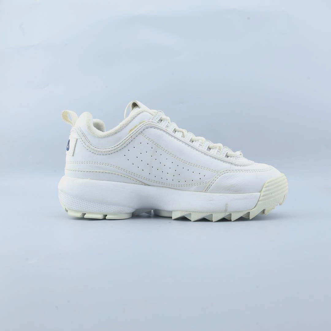 FILA DISRUPTOR 2 Fila athletic shoe visuals
