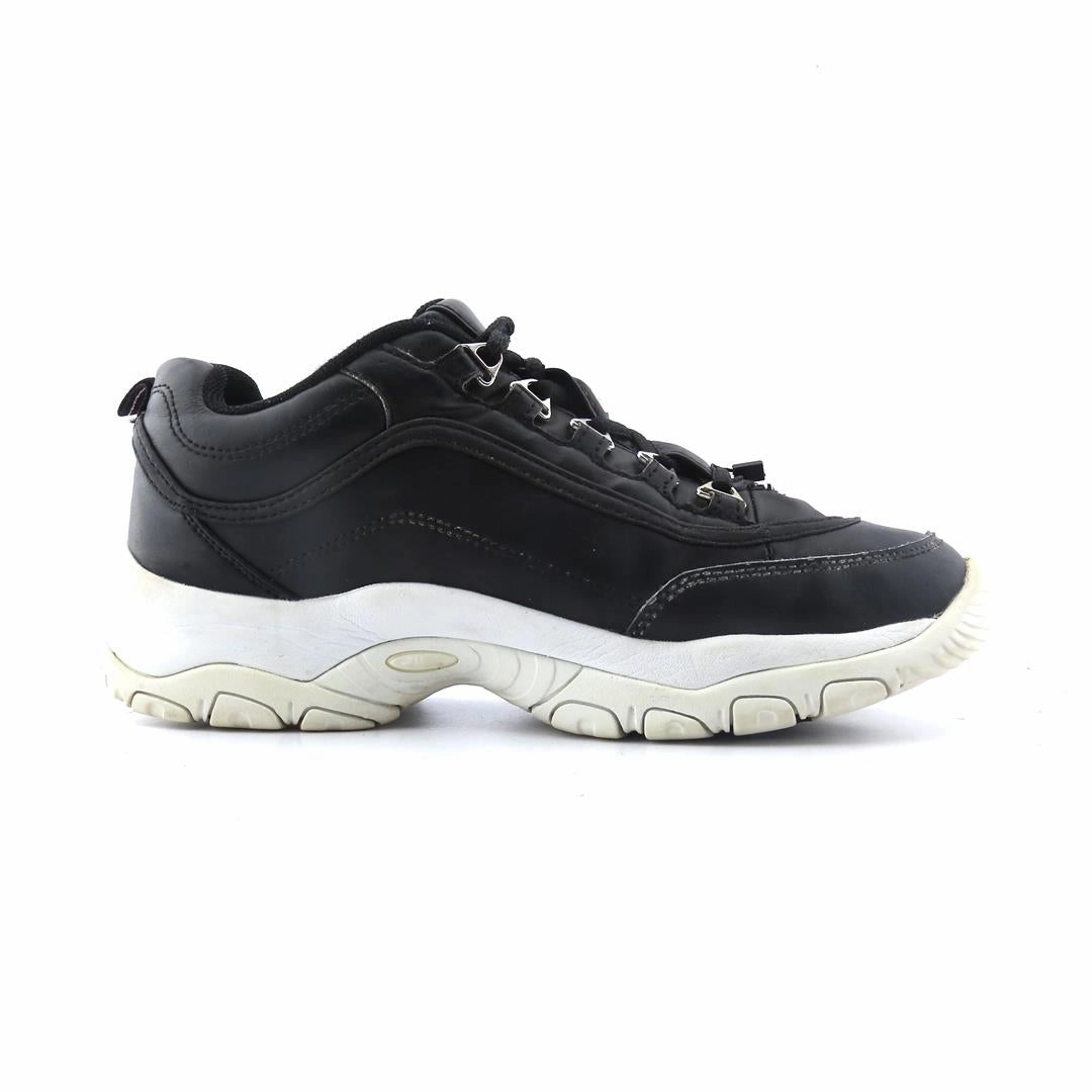 FILA DISRUPTOR Fila athletic shoe visuals