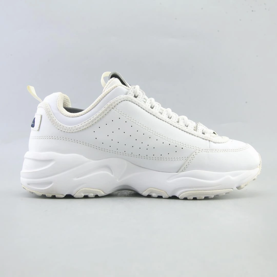 FILA DISRUPTOR II Fila athletic shoe visuals