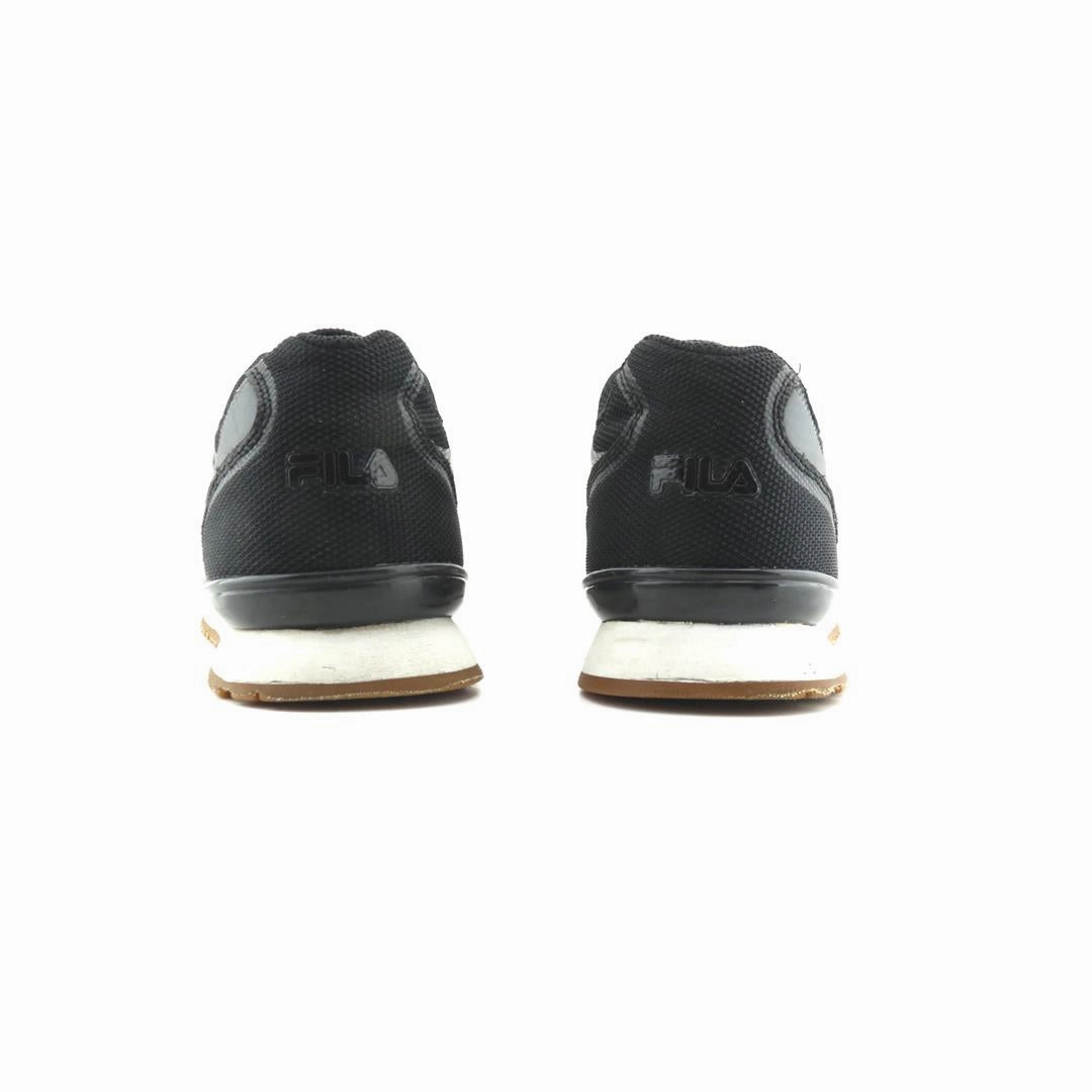 FILA FORERUNNER Fila athletic shoe visuals