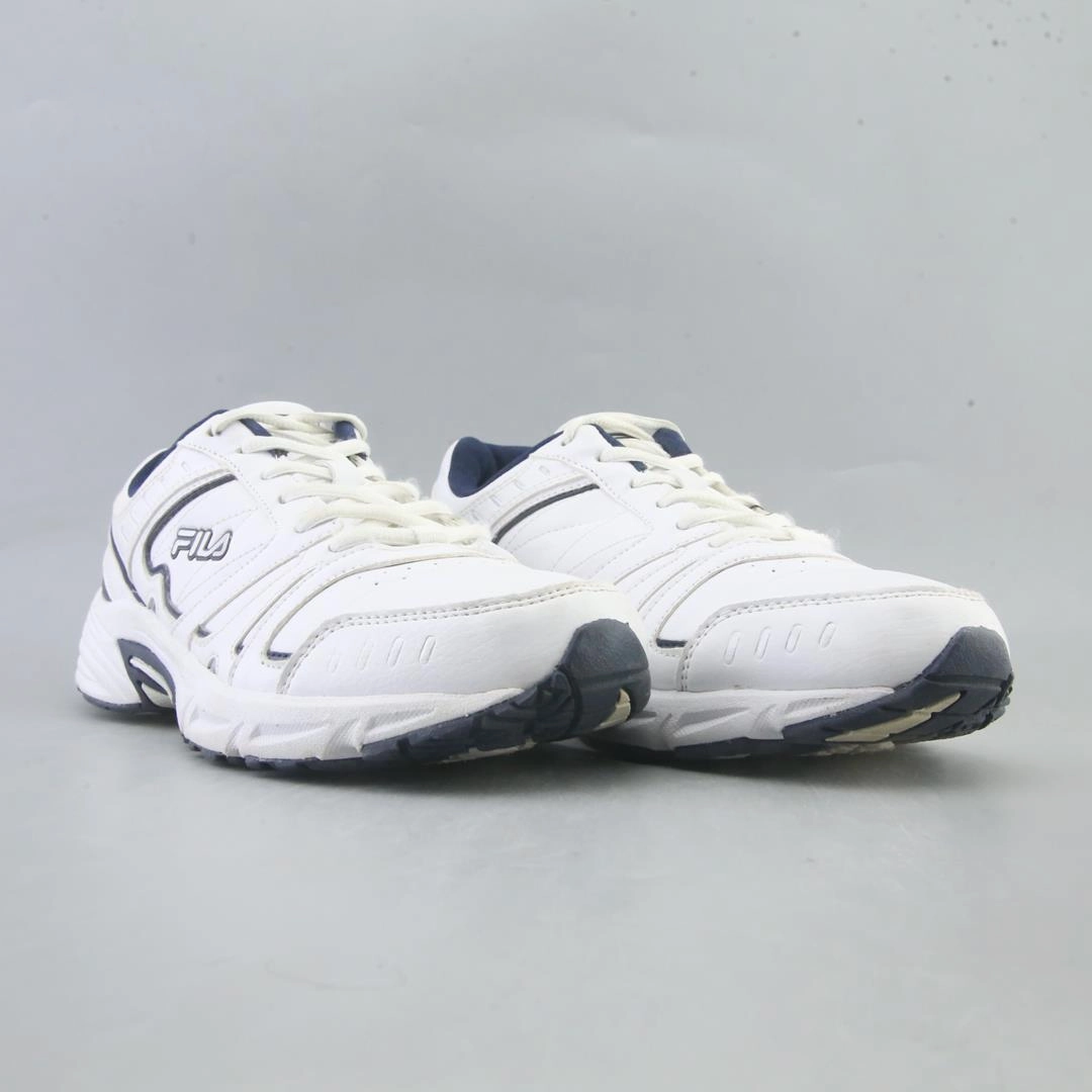 FILA GO THE DISTANCE Fila athletic shoe visuals