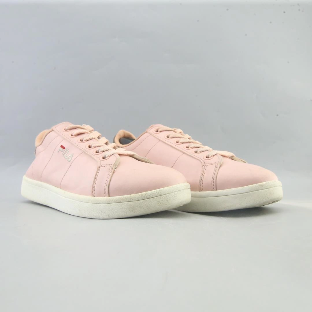 FILA LUSSO Fila athletic shoe visuals
