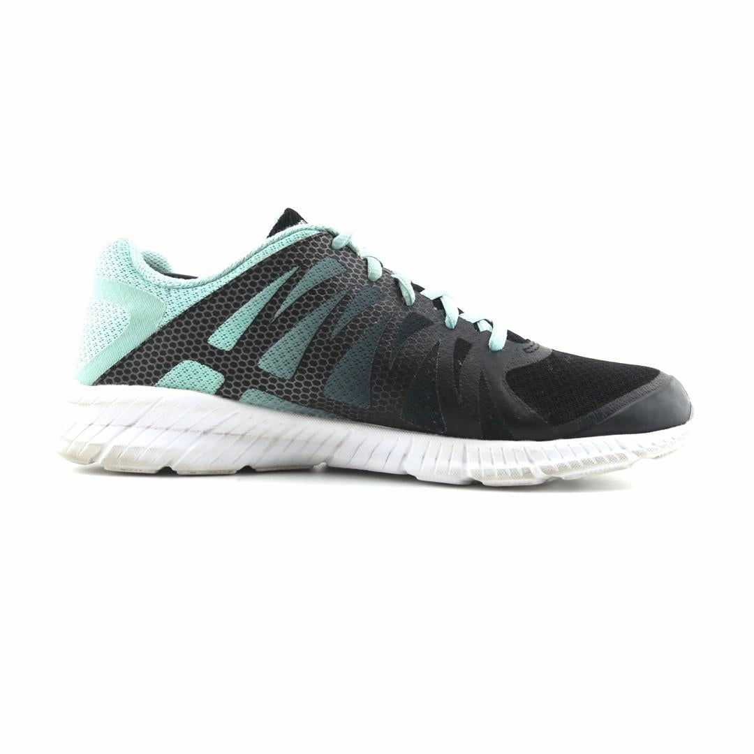 FILA MEMORY FINITION Fila athletic shoe visuals