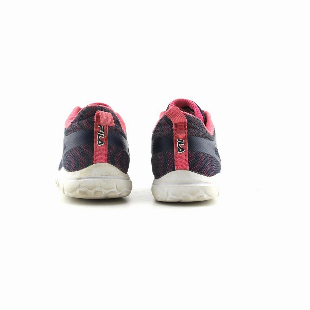 FILA MEMORY FOAM Fila athletic shoe visuals