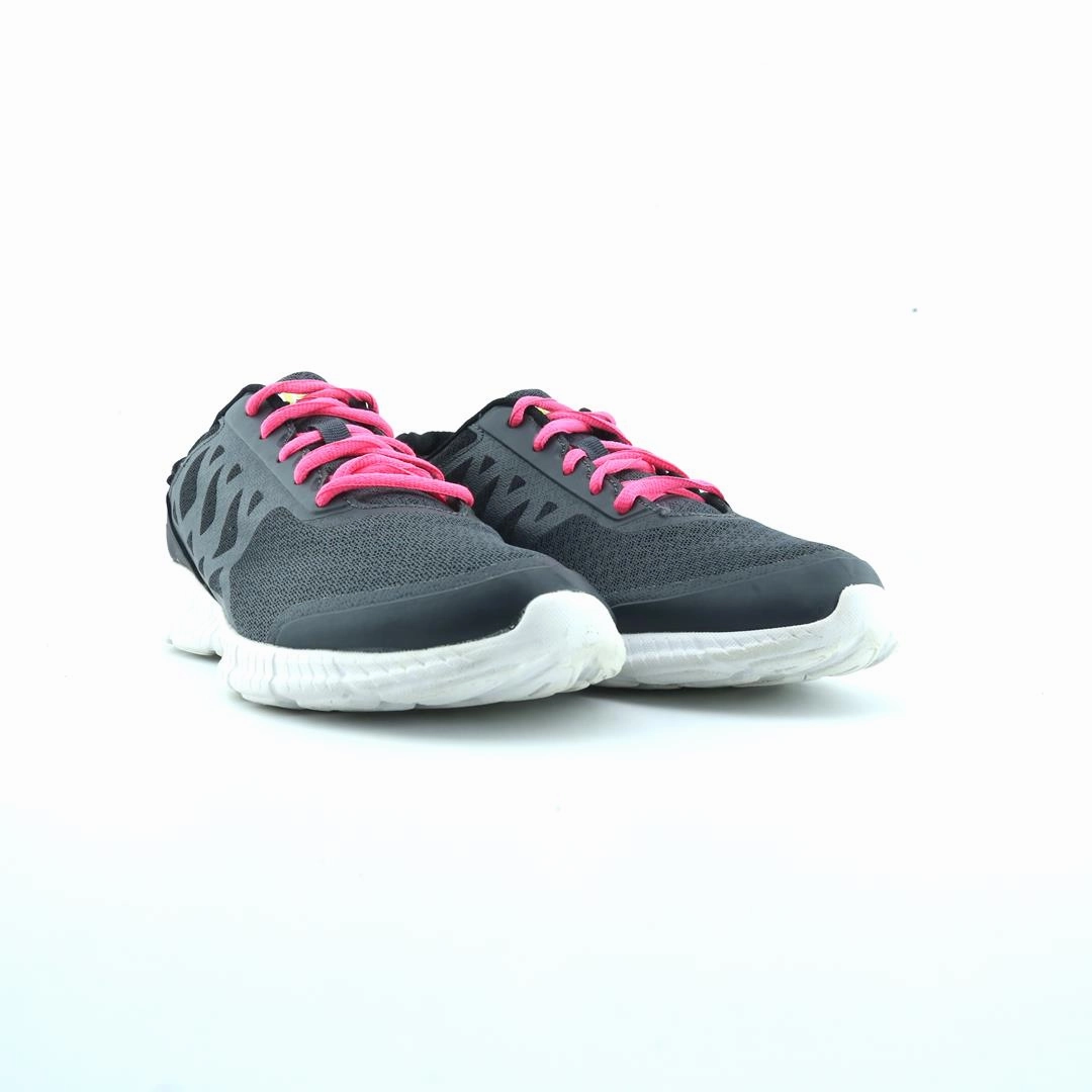 FILA MEMORY FOAM Fila athletic shoe visuals