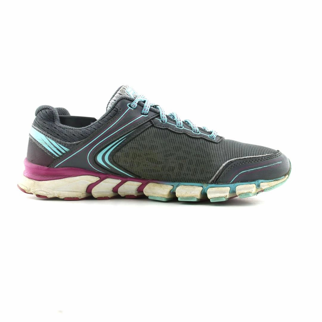 FILA MEMORY FOAM Fila athletic shoe visuals