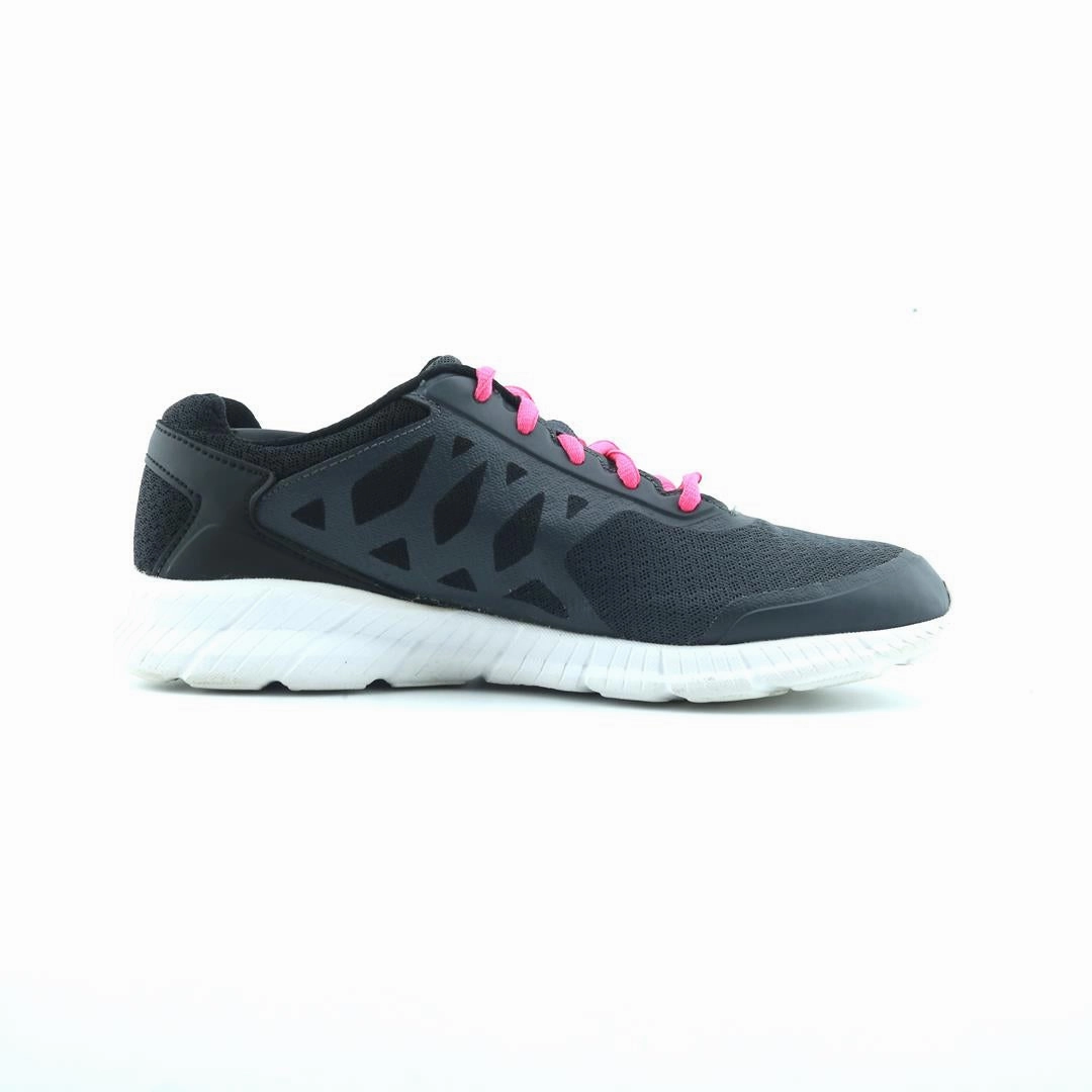 FILA MEMORY FOAM Fila athletic shoe visuals