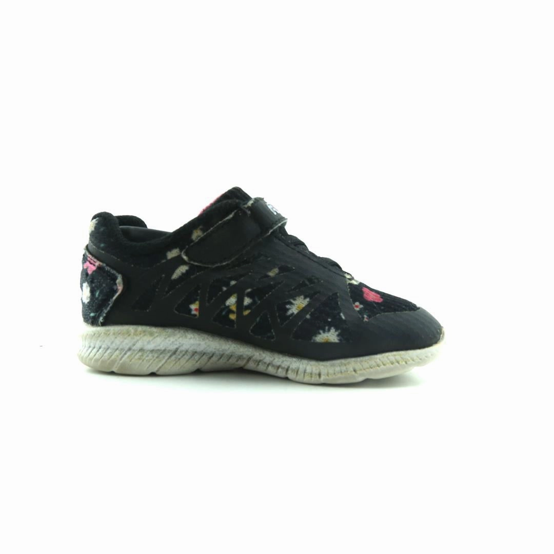 FILA MEMORY FOAM Fila athletic shoe visuals