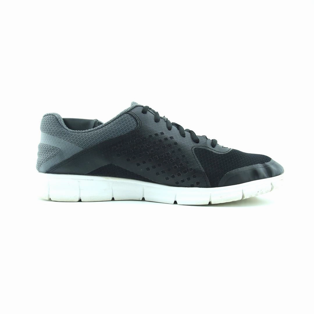 FILA MEMORY FOAM Fila athletic shoe visuals