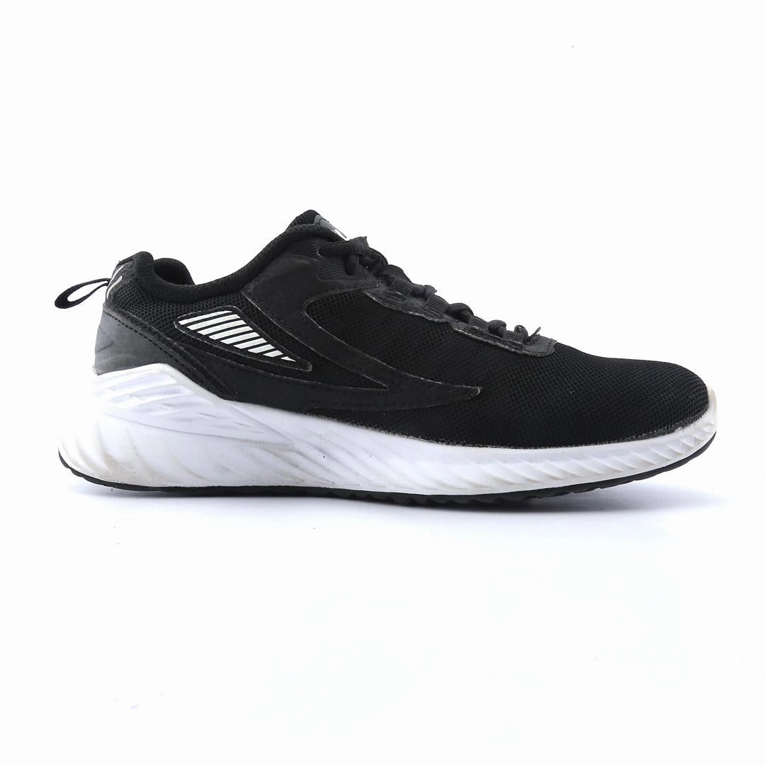 FILA MEMORY FOAM Fila athletic shoe visuals