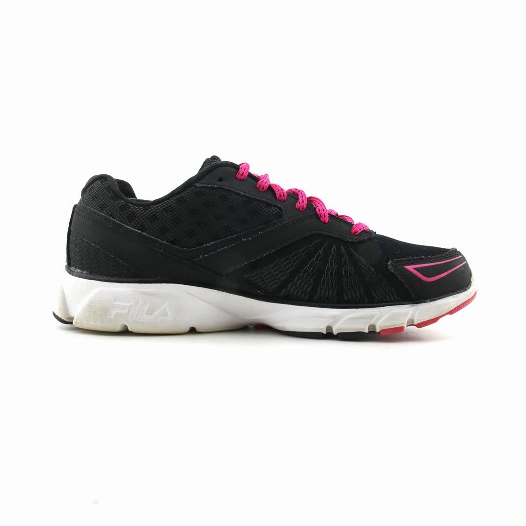 FILA MEMORY FOAM Fila athletic shoe visuals