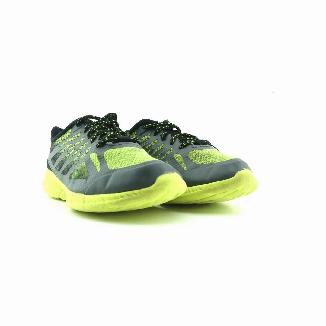 FILA MEMORY FOAM Fila athletic shoe visuals