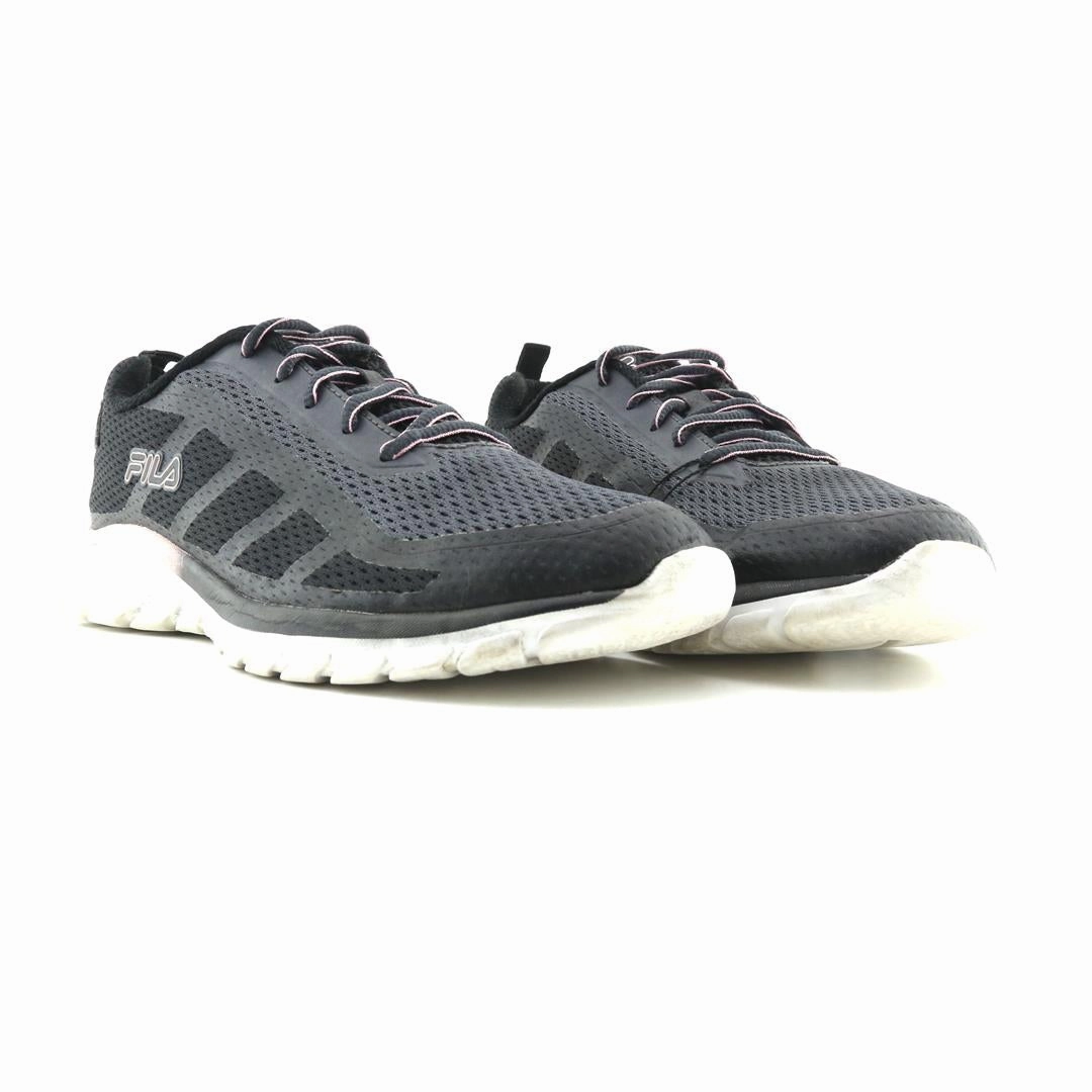 FILA MEMORY FORM Fila athletic shoe visuals