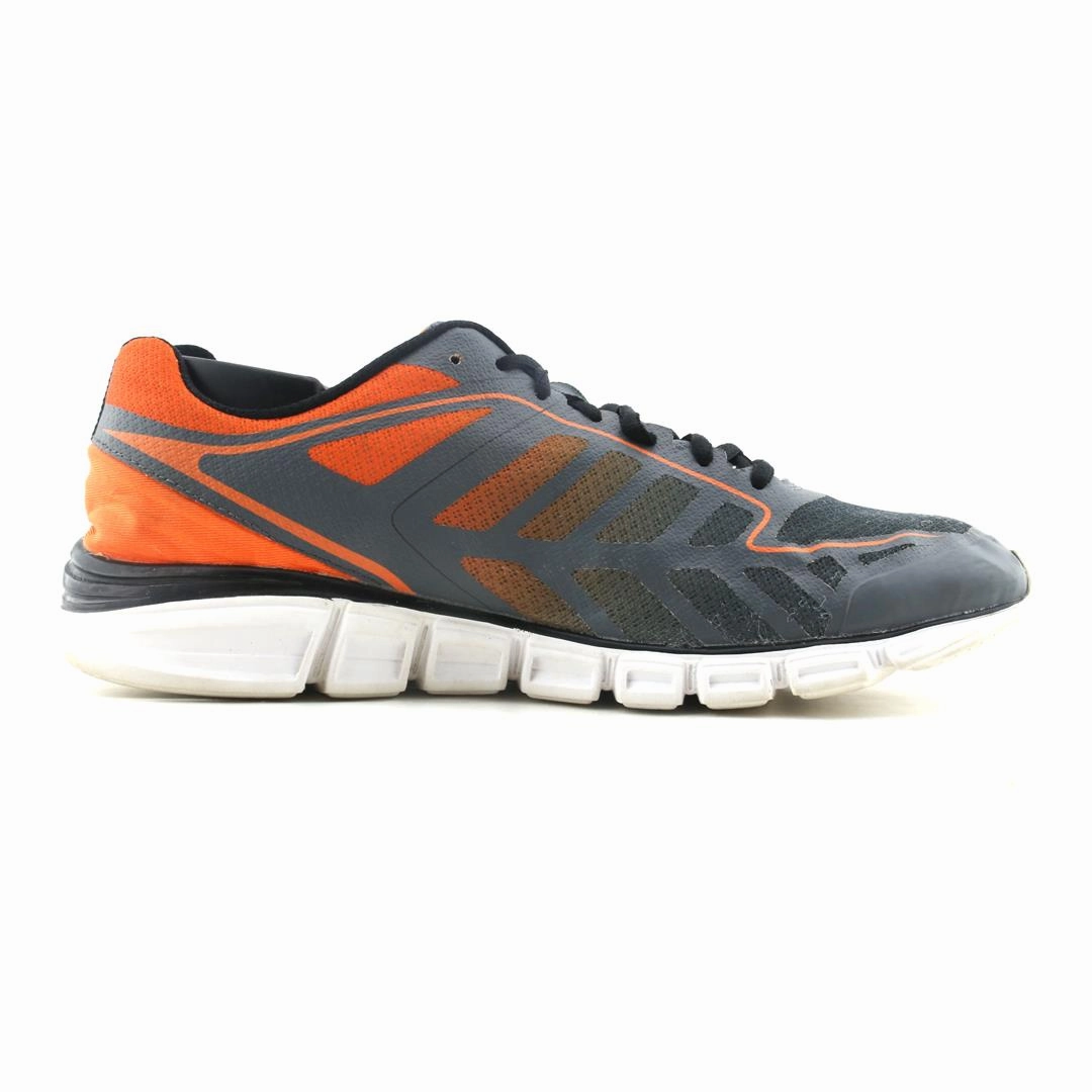 FILA MEMORY FORM Fila athletic shoe visuals
