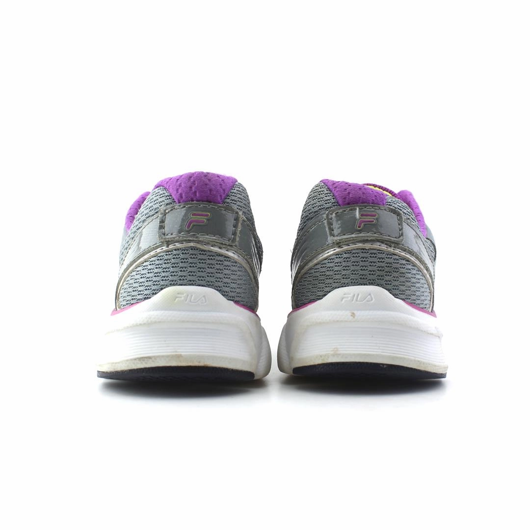 FILA MEMORY FORM Fila athletic shoe visuals