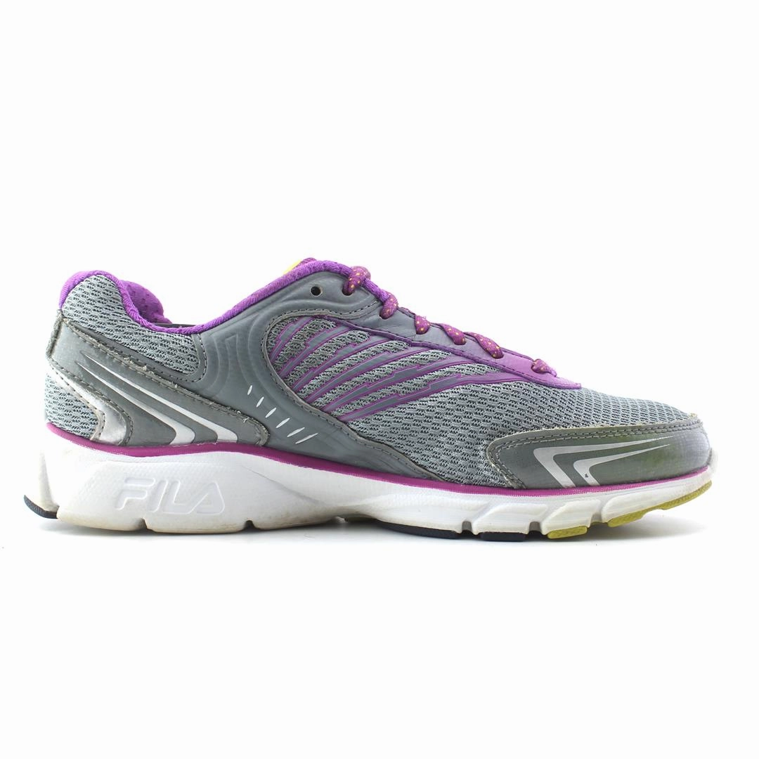 FILA MEMORY FORM Fila athletic shoe visuals