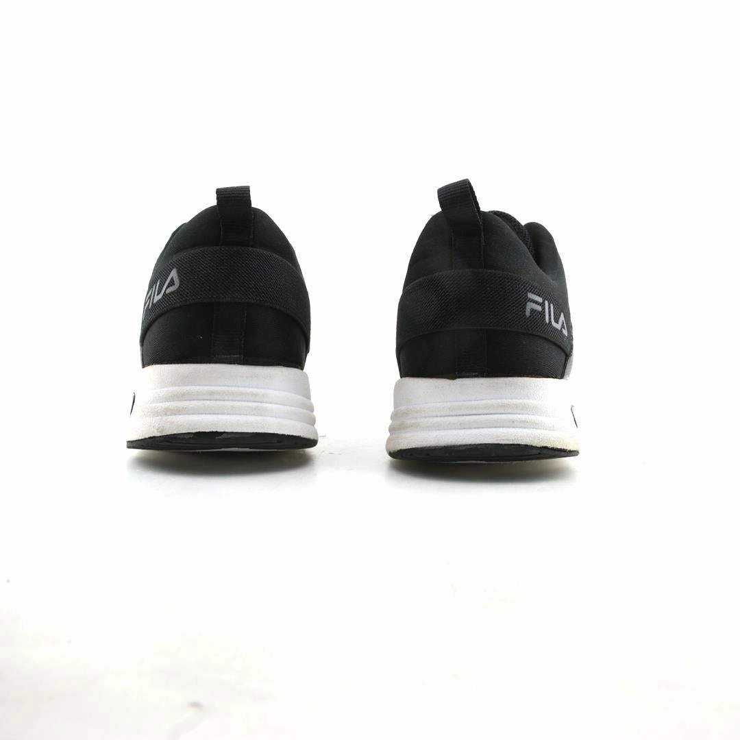 FILA MEMORY FORM FRAME V6 Fila athletic shoe visuals