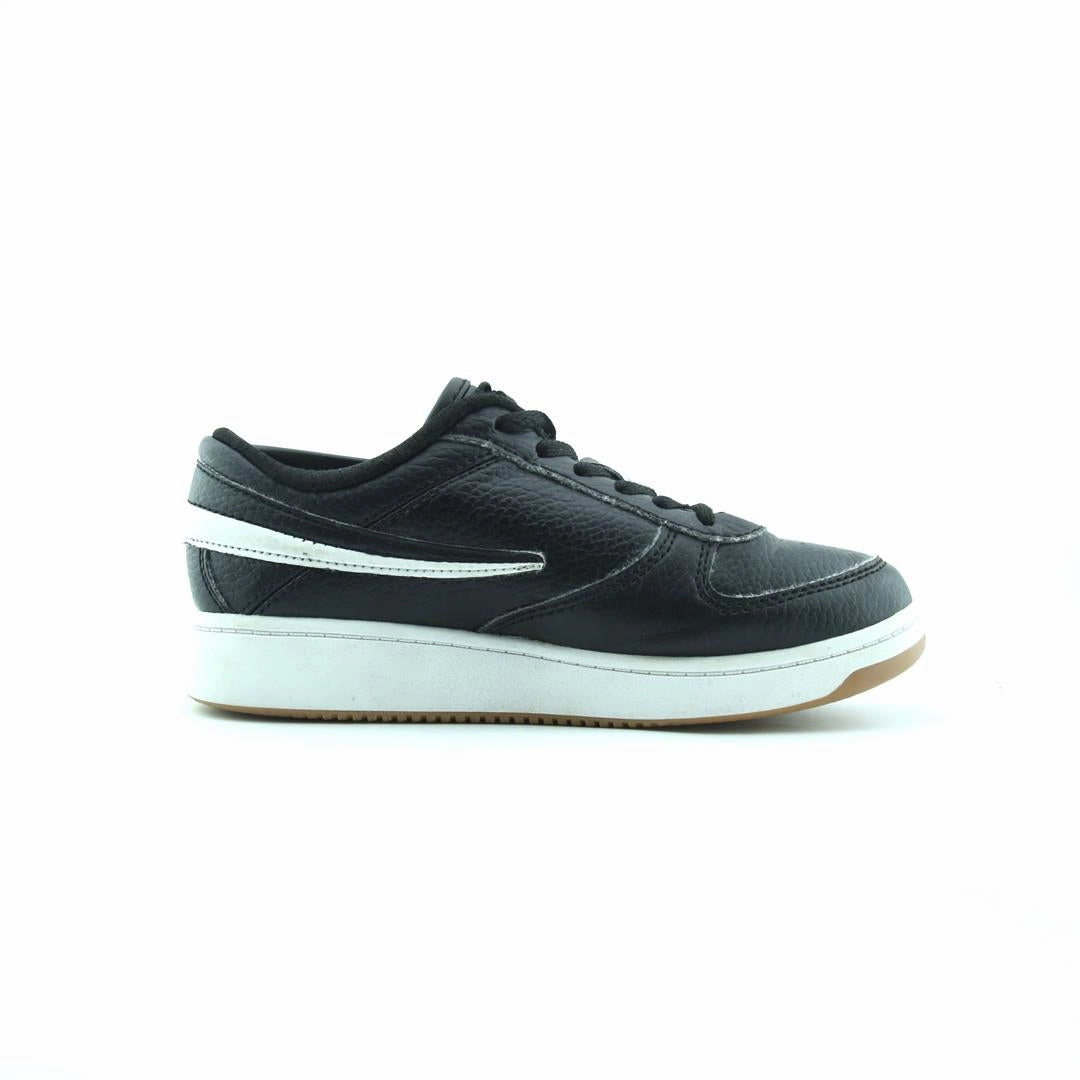 FILA PARA MUJER  A-LOW Fila athletic shoe visuals