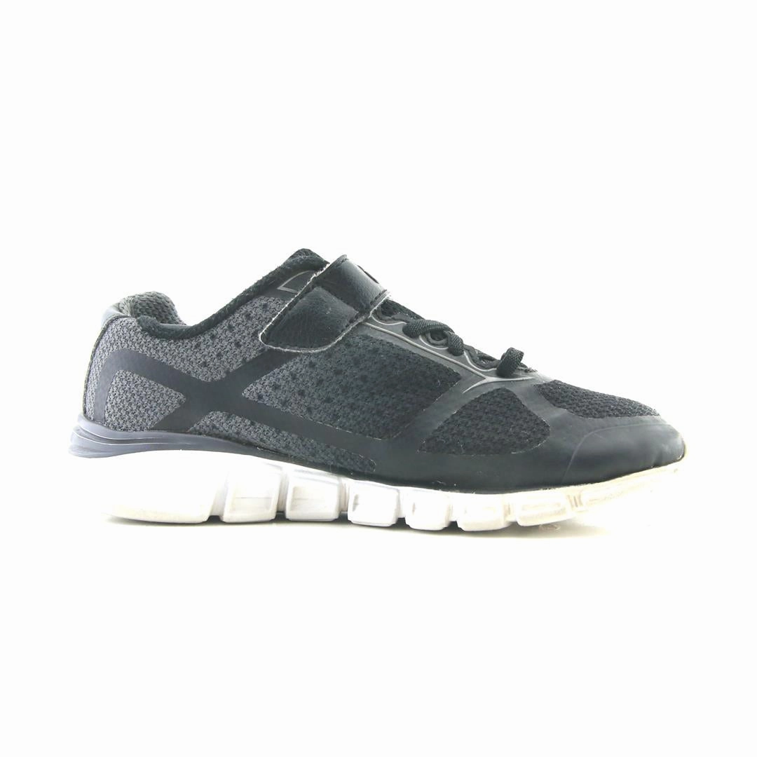 FILA PRIMEFORCE 2 Fila athletic shoe visuals