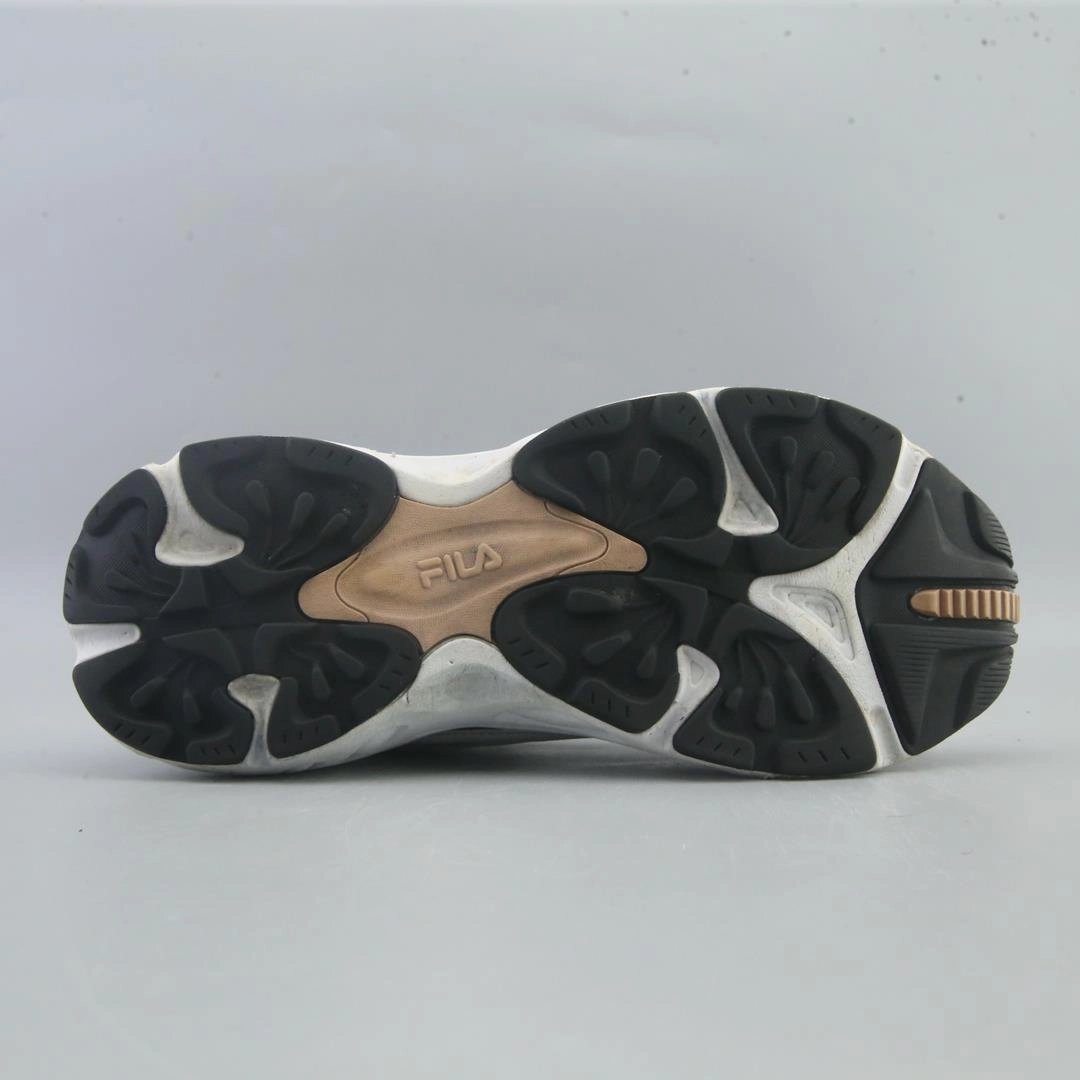 FILA RECOLLECTOR Fila athletic shoe visuals