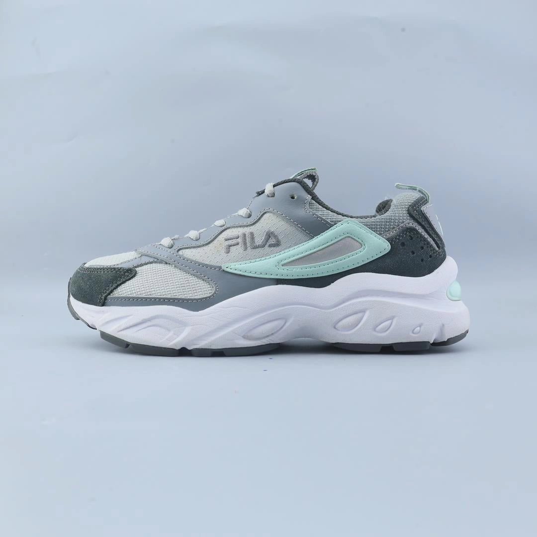 FILA RECOLLECTOR Fila sporty athletic shoe styles