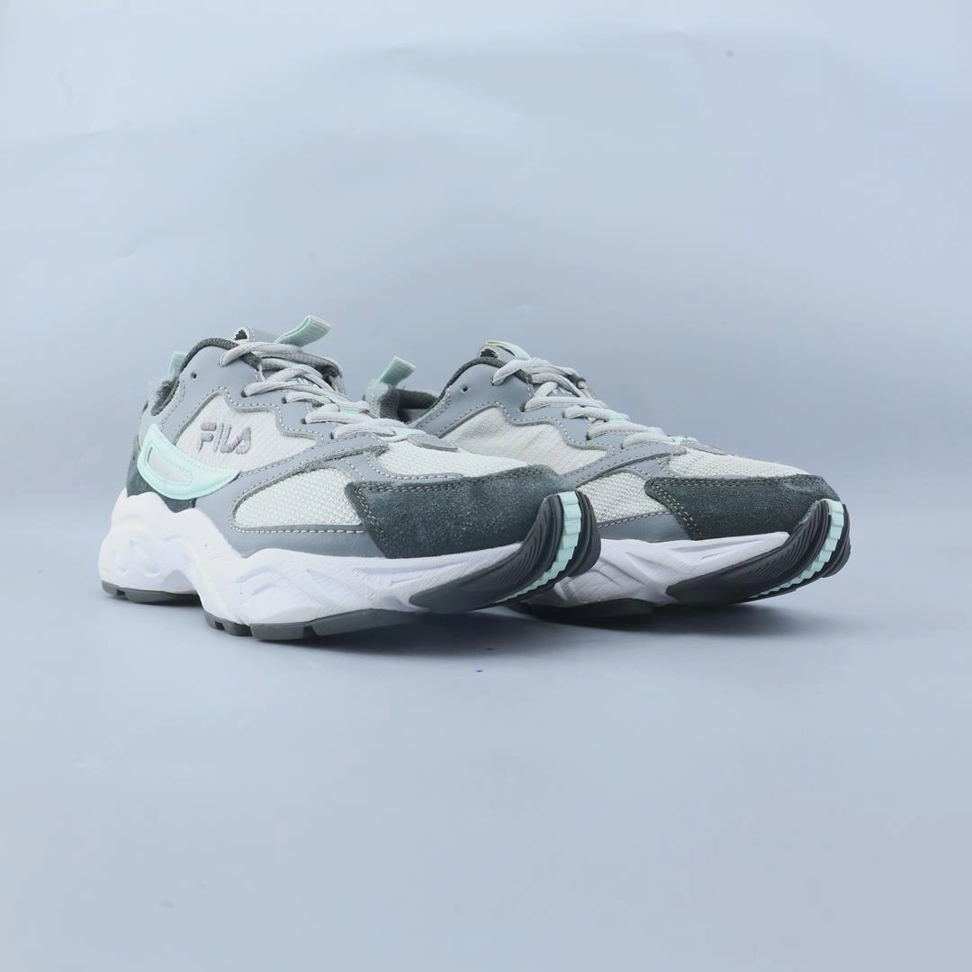 FILA RECOLLECTOR Fila athletic shoe visuals