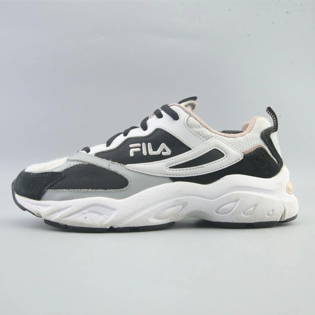 FILA RECOLLECTOR Fila sporty athletic shoe styles