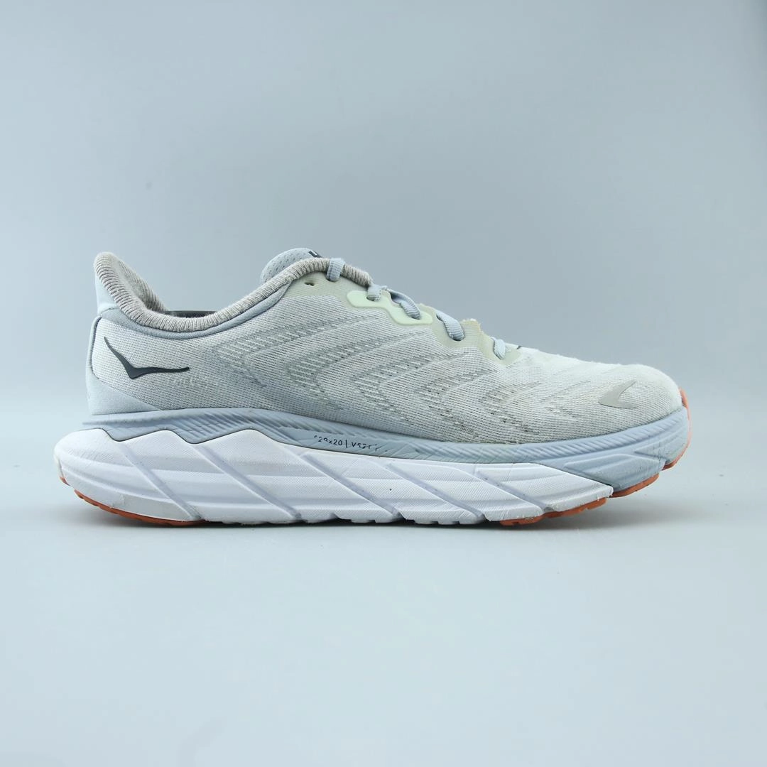 HOKA ONE ONE ARAHI 6 Hoka running shoe visuals