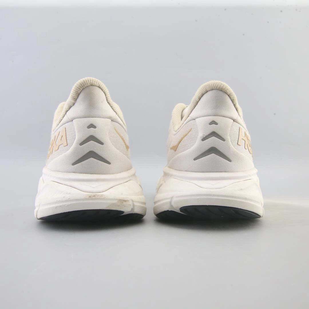 HOKA ONE ONE ARAHI 6 Hoka running shoe visuals