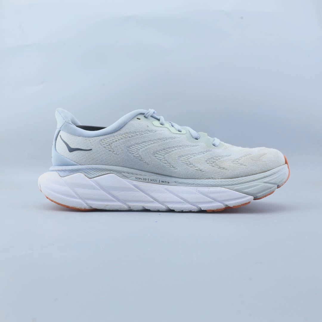 HOKA ONE ONE ARAHI 6 Hoka running shoe visuals