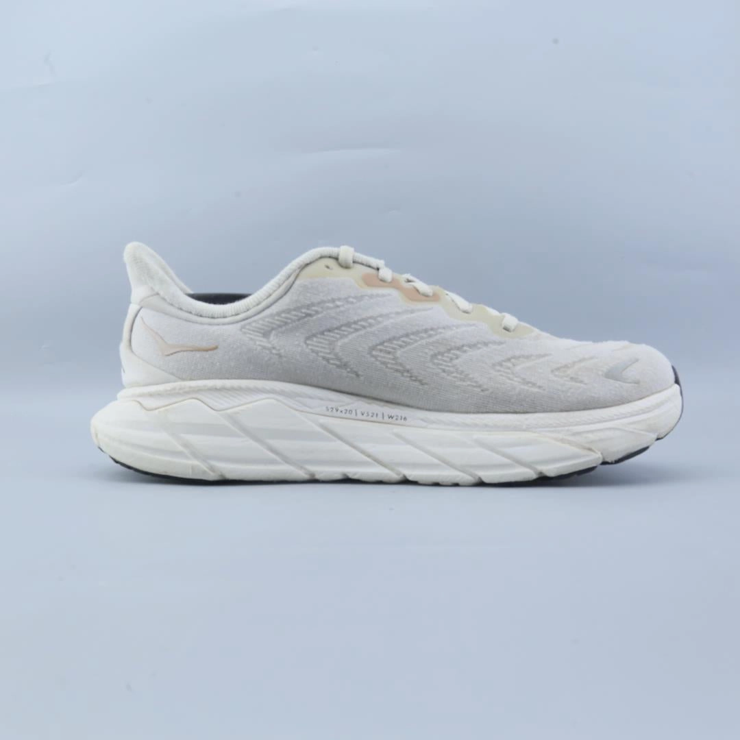 HOKA ONE ONE ARAHI 6 Hoka running shoe visuals
