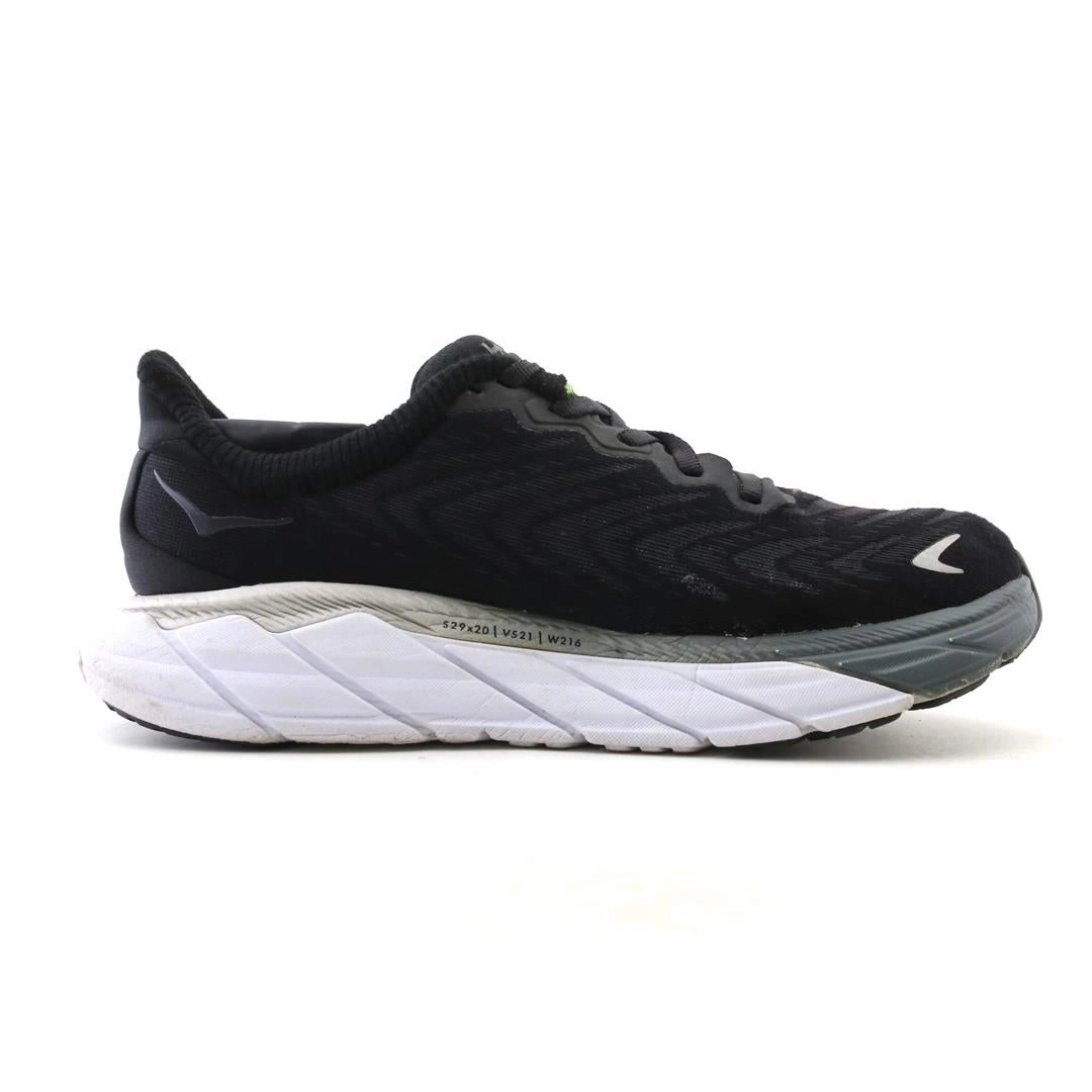 HOKA ONE ONE ARAHI 6 Hoka running shoe visuals