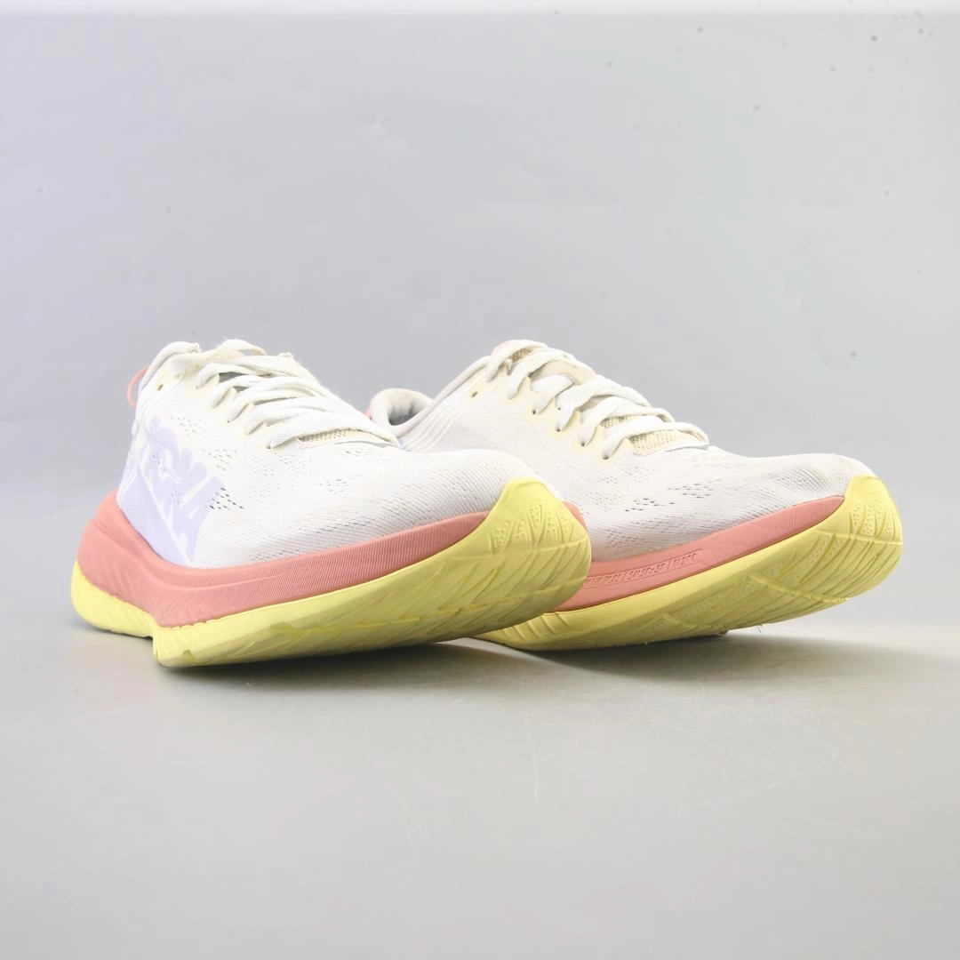 HOKA ONE ONE CARBON X Hoka running shoe visuals