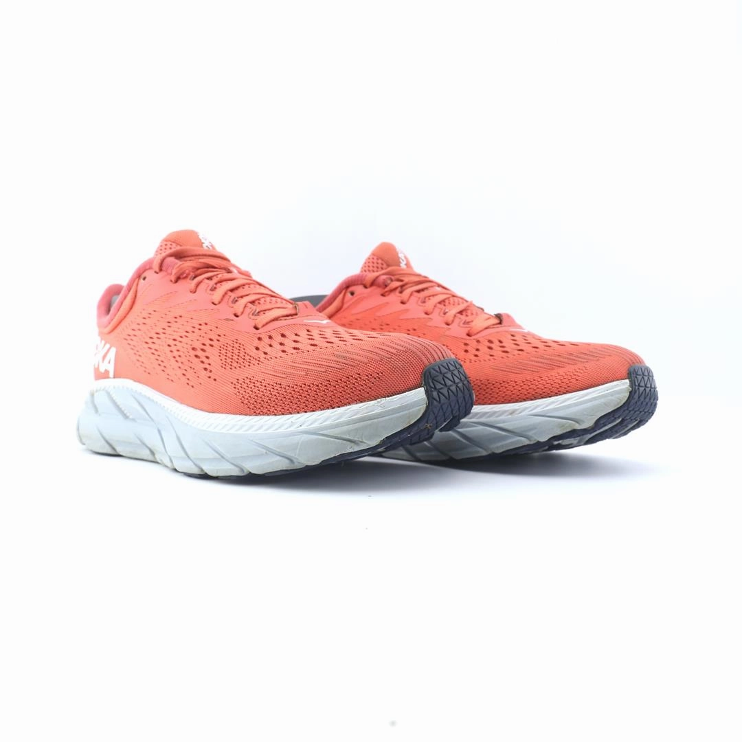 HOKA ONE ONE CLIFTON 7 Hoka running shoe visuals