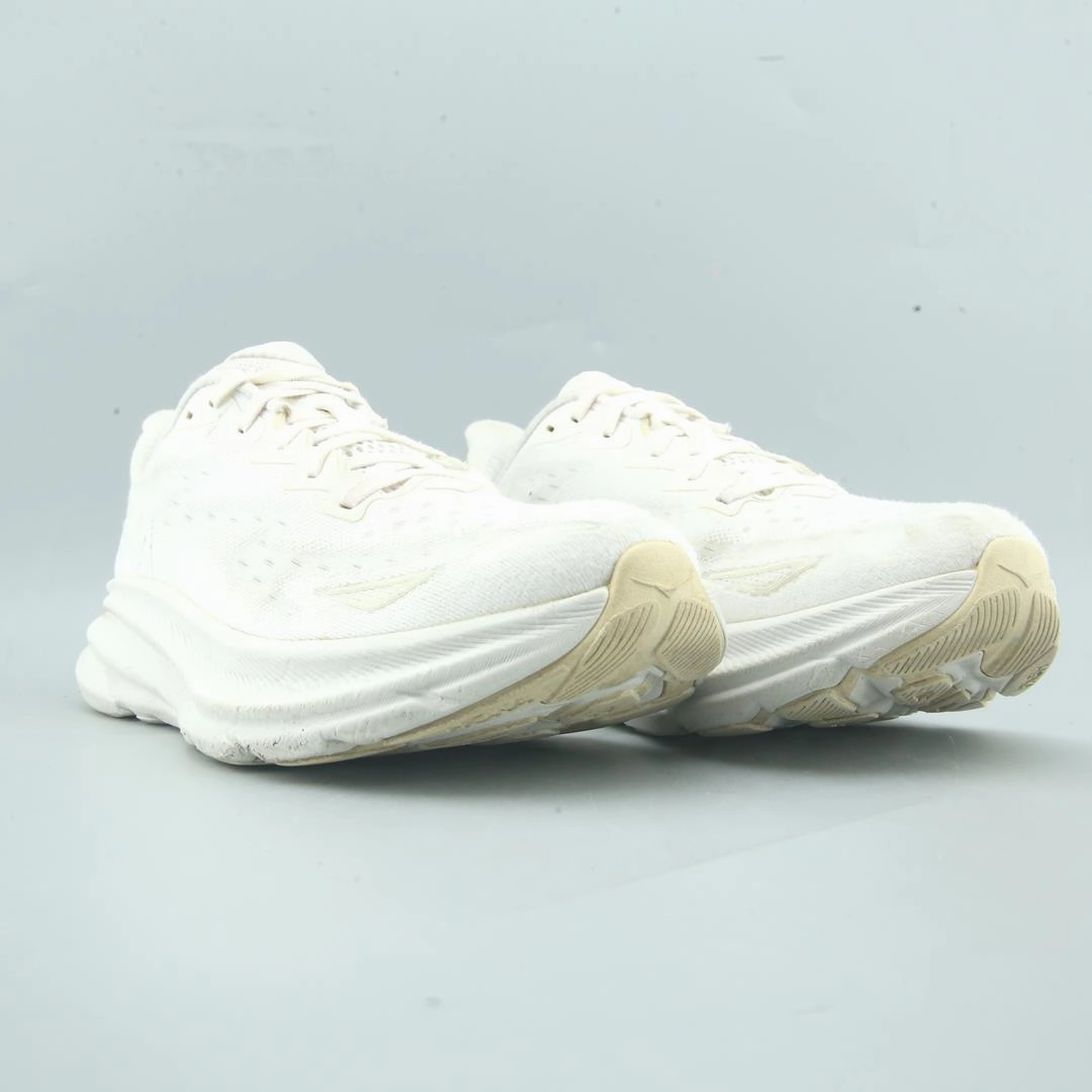HOKA ONE ONE CLIFTON 9 Hoka running shoe visuals