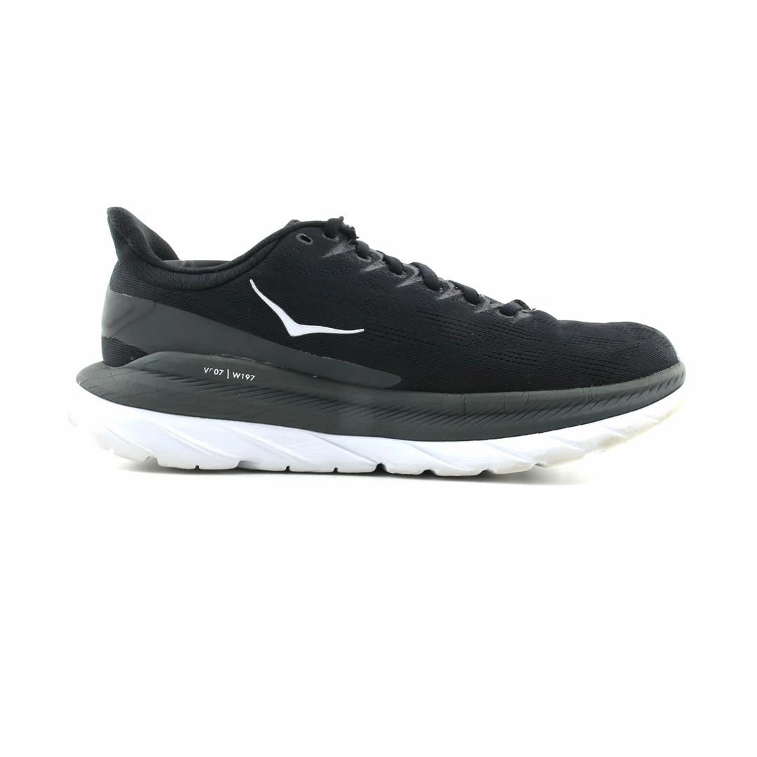 HOKA ONE ONE MACH 4 Hoka running shoe visuals