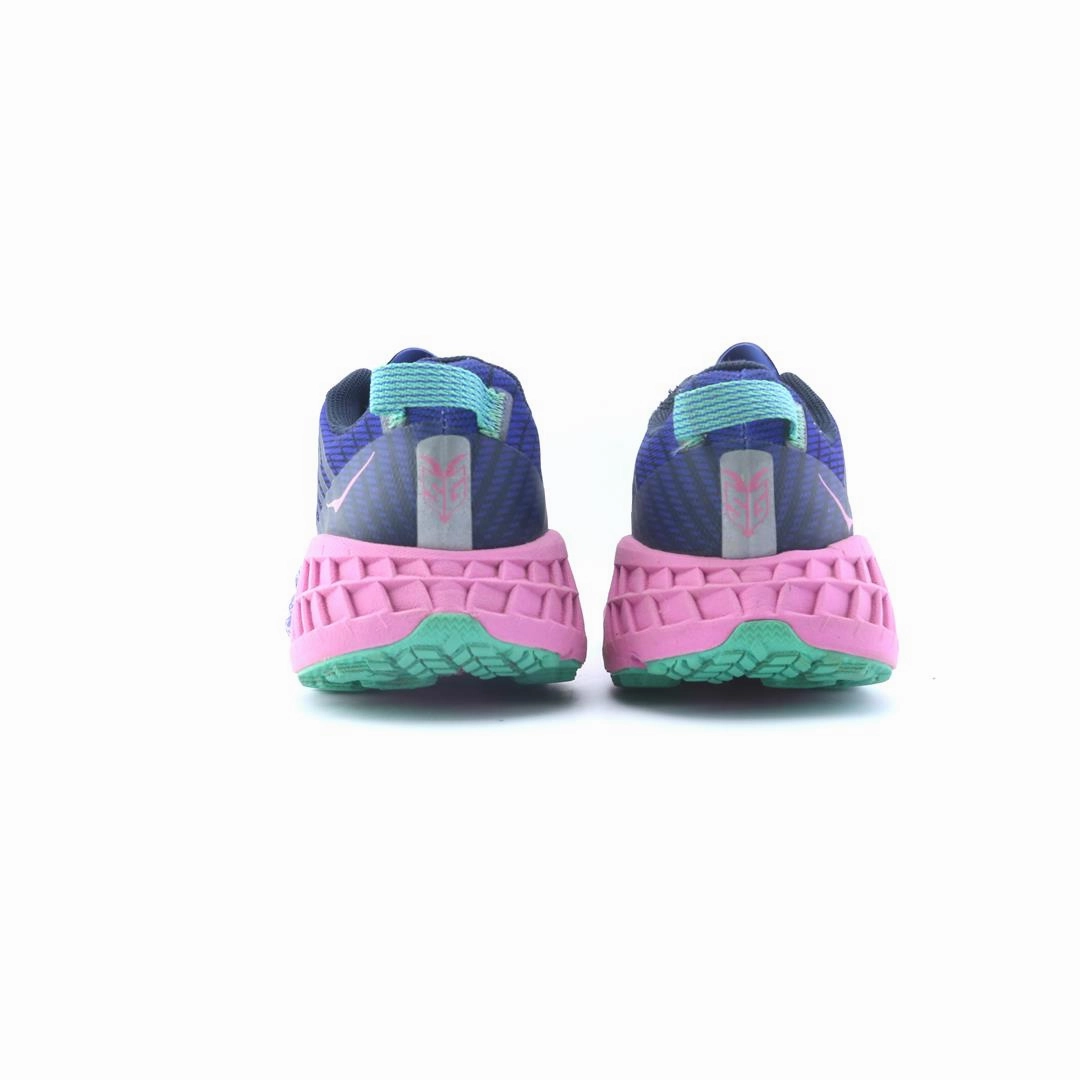 HOKA ONE ONE SPEEDGOAT 4 Hoka running shoe visuals
